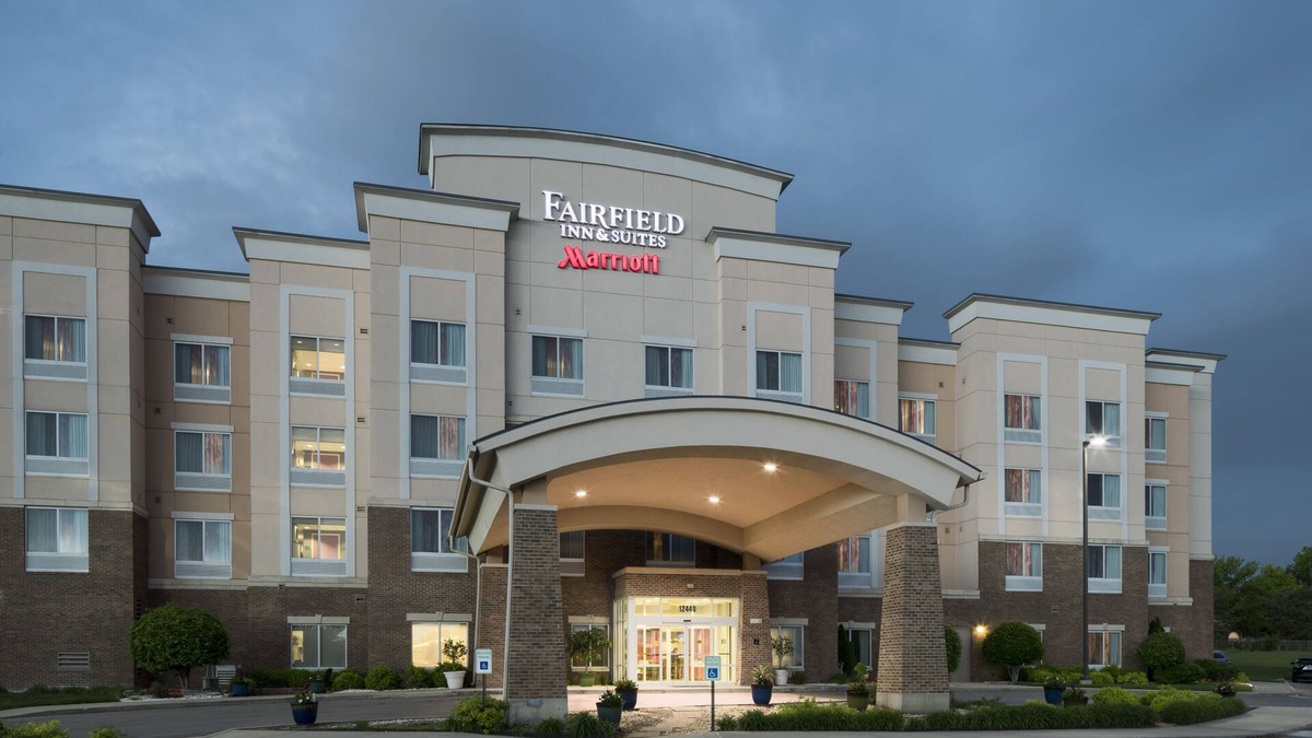 Overland Park Hotel | Fairfield Inn & Suites by Marriott Kansas City Overland Park