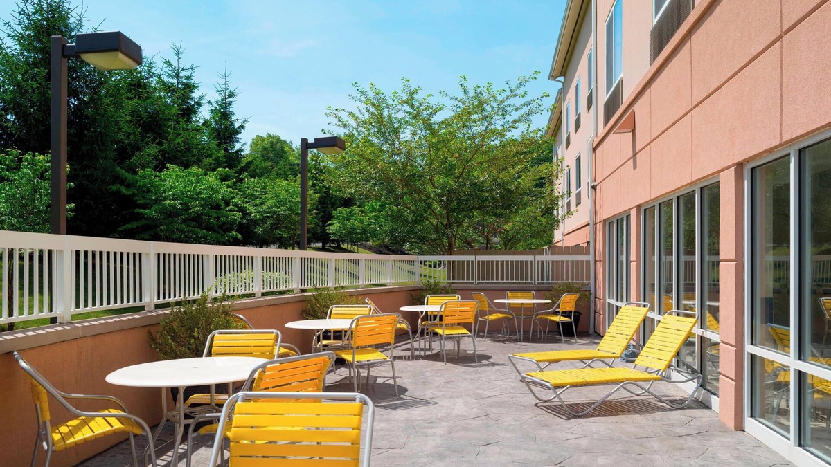State College Hotel | Fairfield Inn & Suites by Marriott State College
