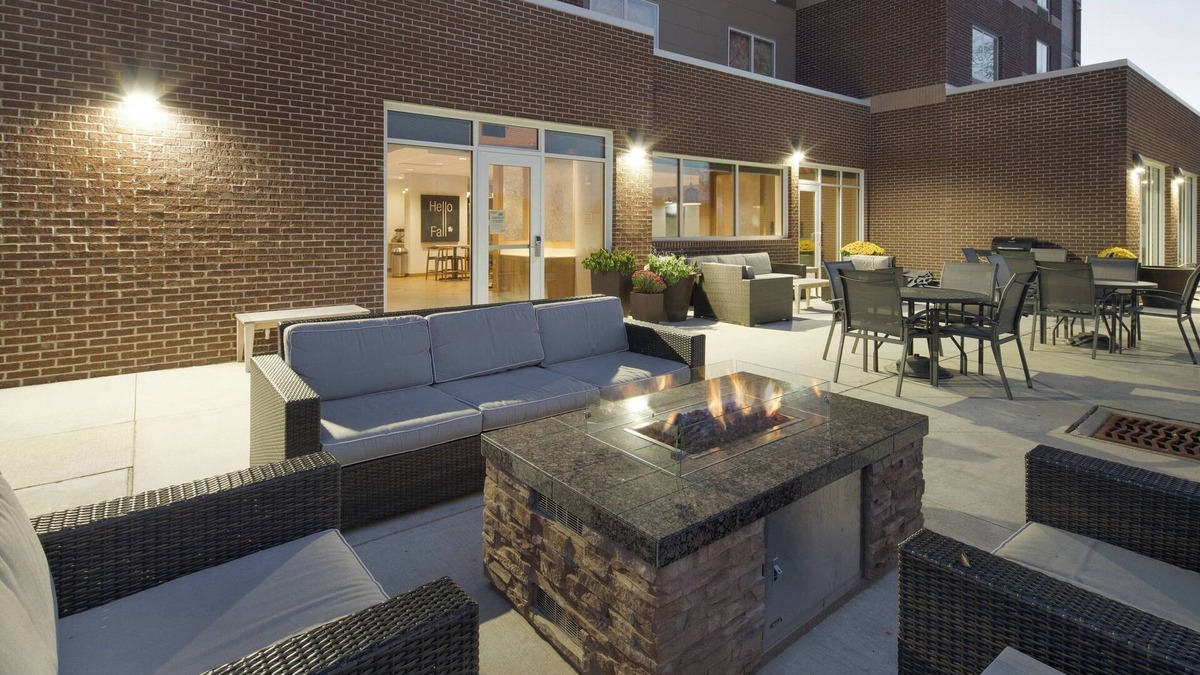 Westerville Hotel | Fairfield Inn & Suites by Marriott Columbus New Albany