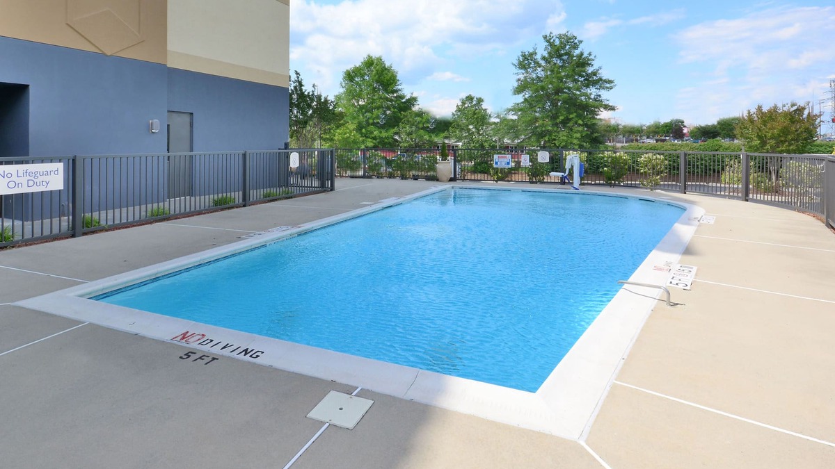 Winston - Salem Hotel | Fairfield Inn & Suites by Marriott Winston-Salem Hanes Mall