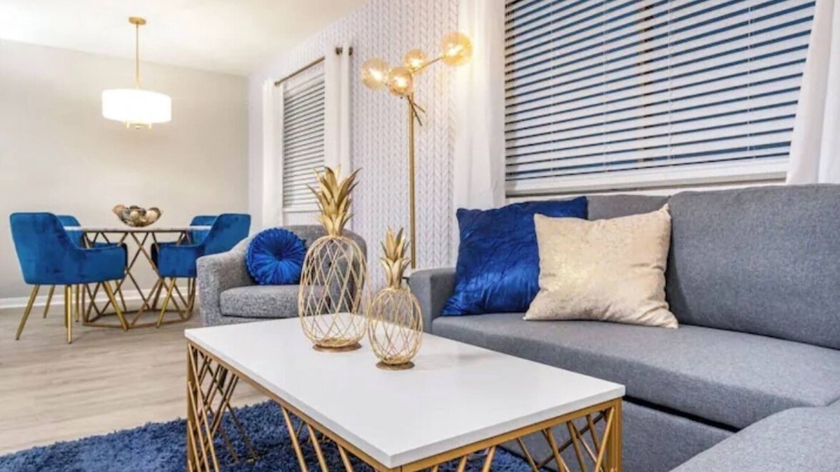 Lansing Apartment | Fairlane #12 | Brass Bound