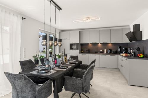 Bielefeld Apartment | Fairmieten I Moderne Suite I Parkplatz
