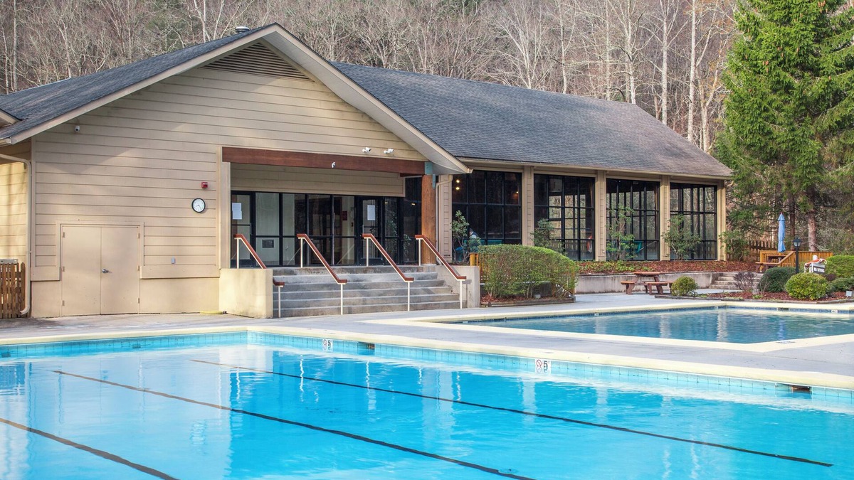 Sapphire Hotel | Fairway Forest