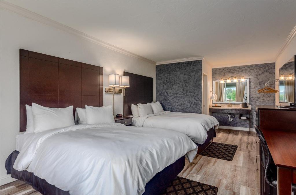Berryville Hotel | Fairway Inn