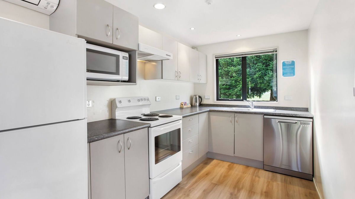 Wanaka Hotel | Fairway Motel and Apartments