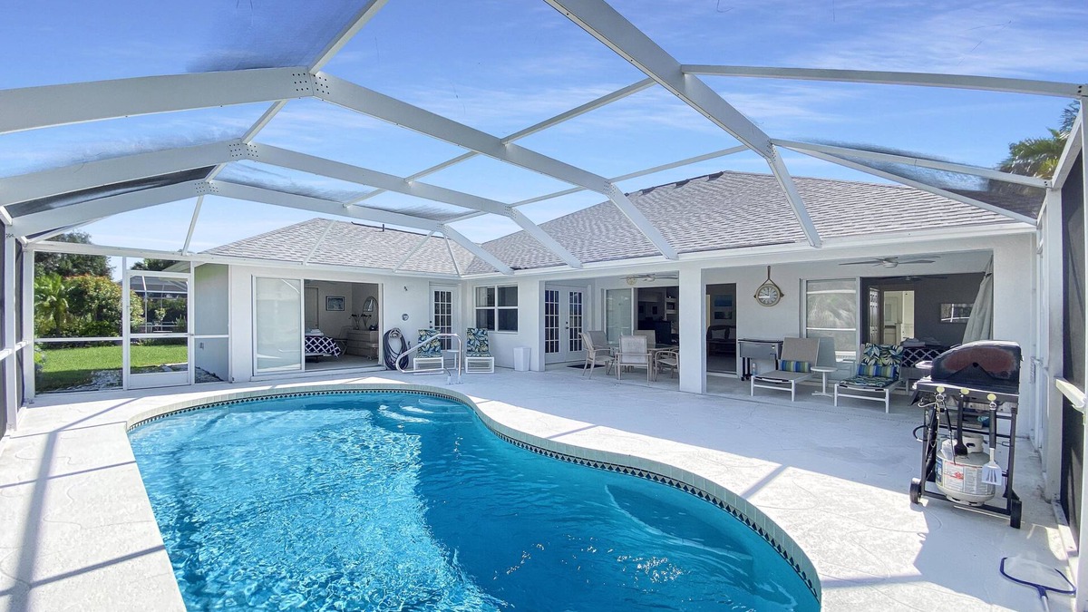 Pebble Beach Villa | Fairway View, full refund*, heated pool, sleeps 8