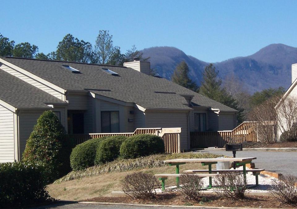 Lake Lure Resort | Fairways of the Mountain