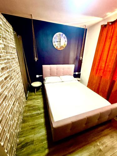 Pointe Aux Sables House | Fairyland room
