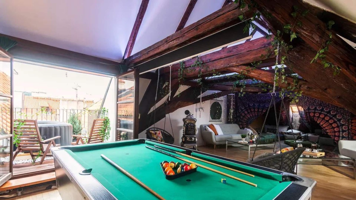 Stare Mesto Apartment | Fairytale apartment with Billiard Home cinema and designed attic in old town