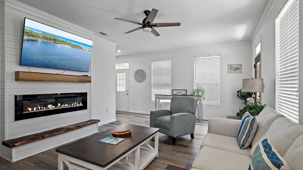 Emerald Waters Village House | Fall Availability! Walk to the Beach! Low-Speed Vehicle! 2 Community Pools!