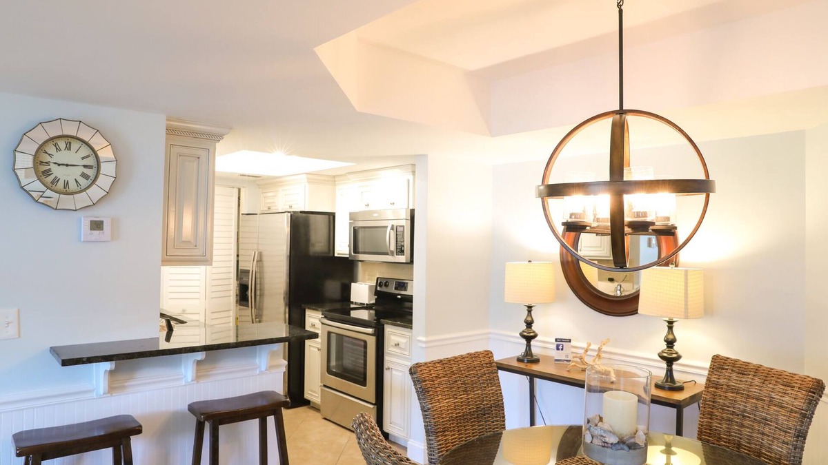 Saint Simons Island Condo | Fall Beach Specials! SUPER SAVINGS! Email for Quote!