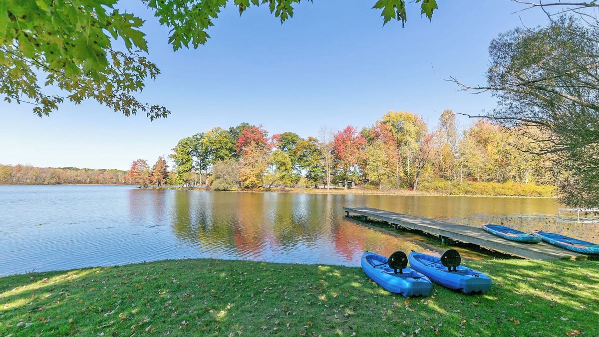Paw Paw Lake House | Fall Colors, Lake Front, Hot Tub, Game Room, Kayak/SUPs, Firepit, Pet Friendly