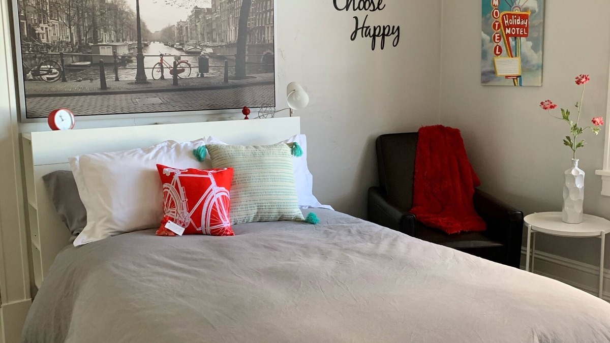 Midtown House | Fall Discount~Beautiful All-Inclusive Extended Stay Studio-Travel Professionals