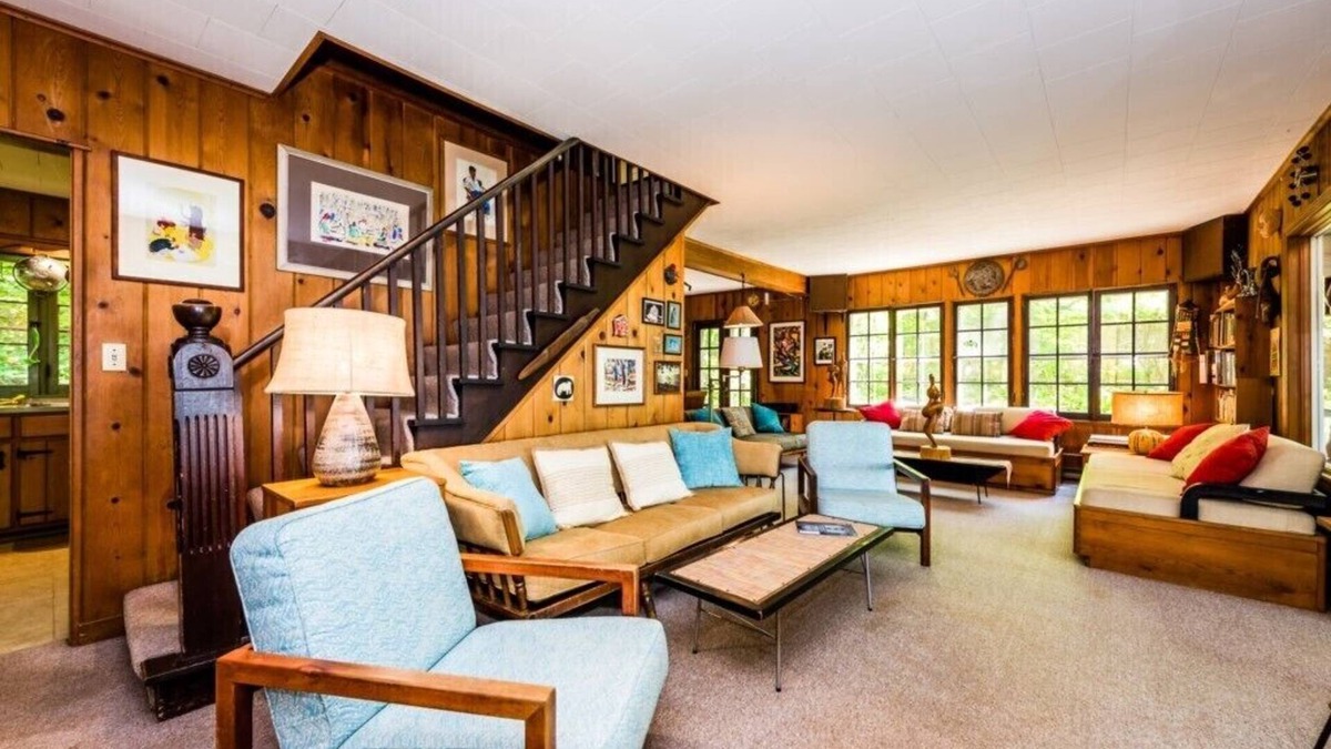 Sawyer Cottage | (Fall Discount Stays!) Sawyer Lakefront Home With Private Beach!