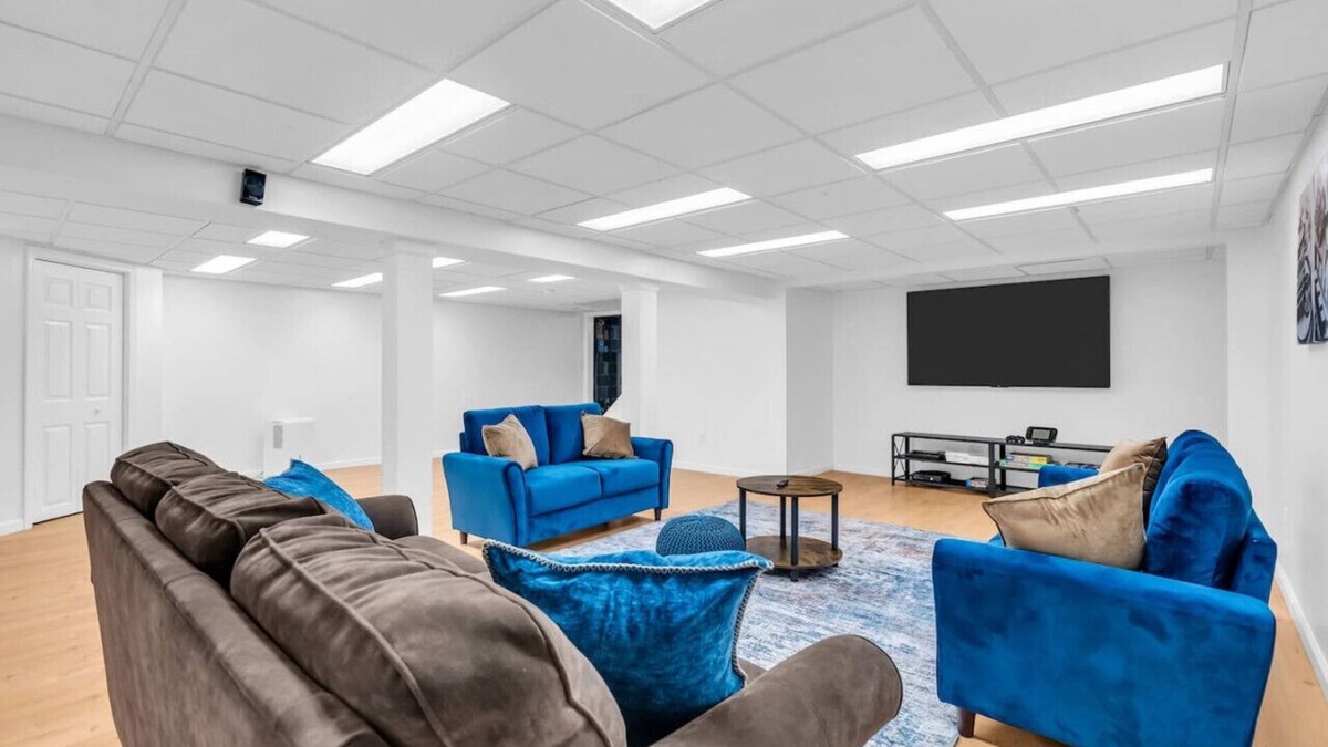 Airmont Apartment | Fall Family Oasis | Fireplace, Theater, and Games