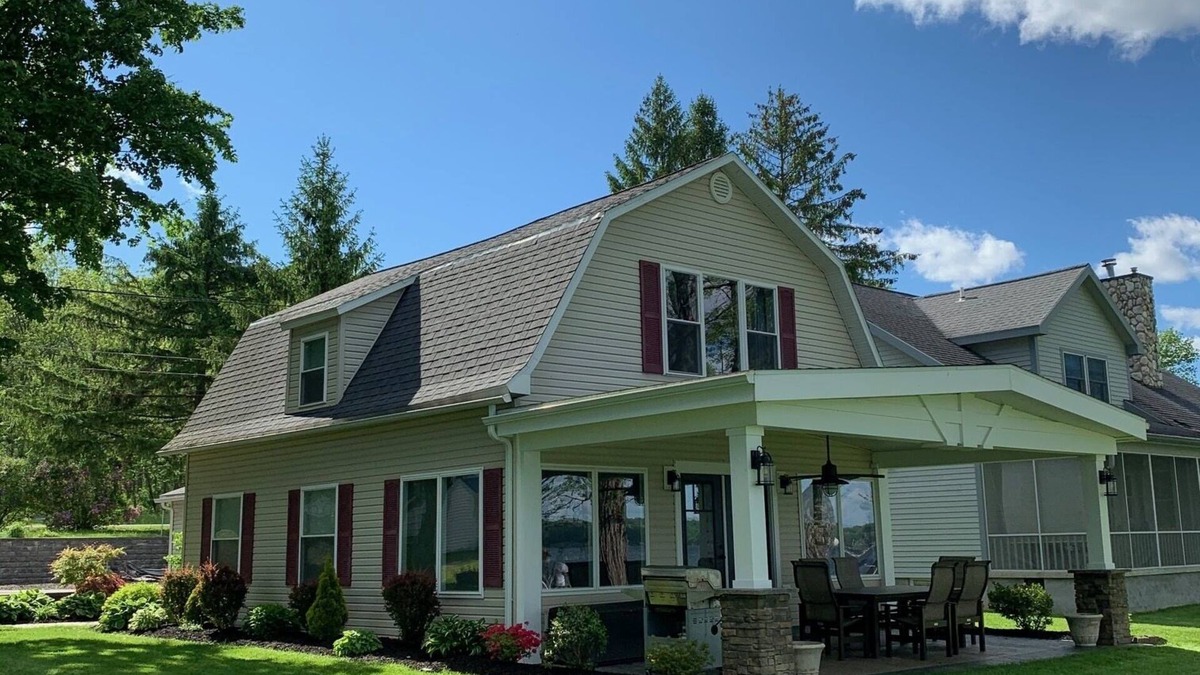 Auburn House | FALL FLASH SALE! 25% off Sept & Oct stays! Vacation Home Rental on Owasco Lake