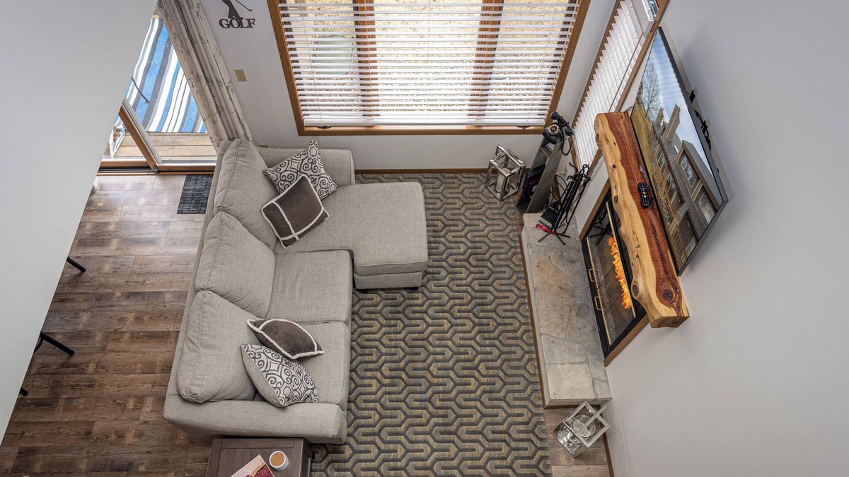 The Galena Territory Condo | Fall Golf Bliss at Lucky Bunker – Swing Into Galena!