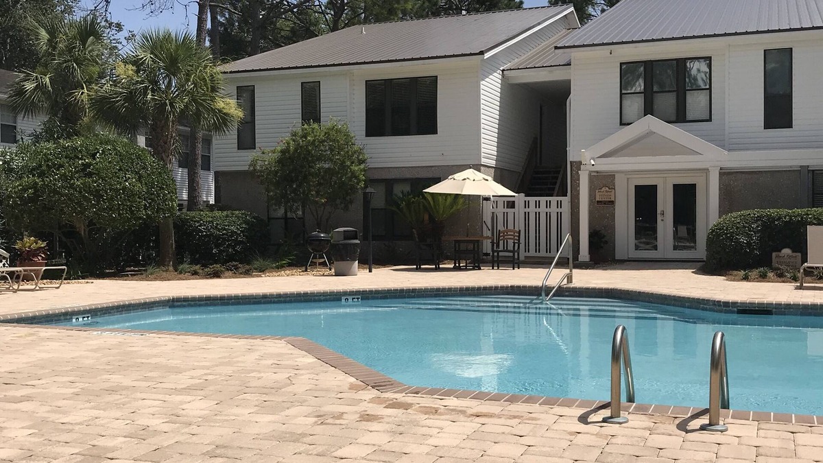 Saint Simons Island Condo | FALL in love with St Simons Island. Plenty of dates available mid- Sept thru Dec