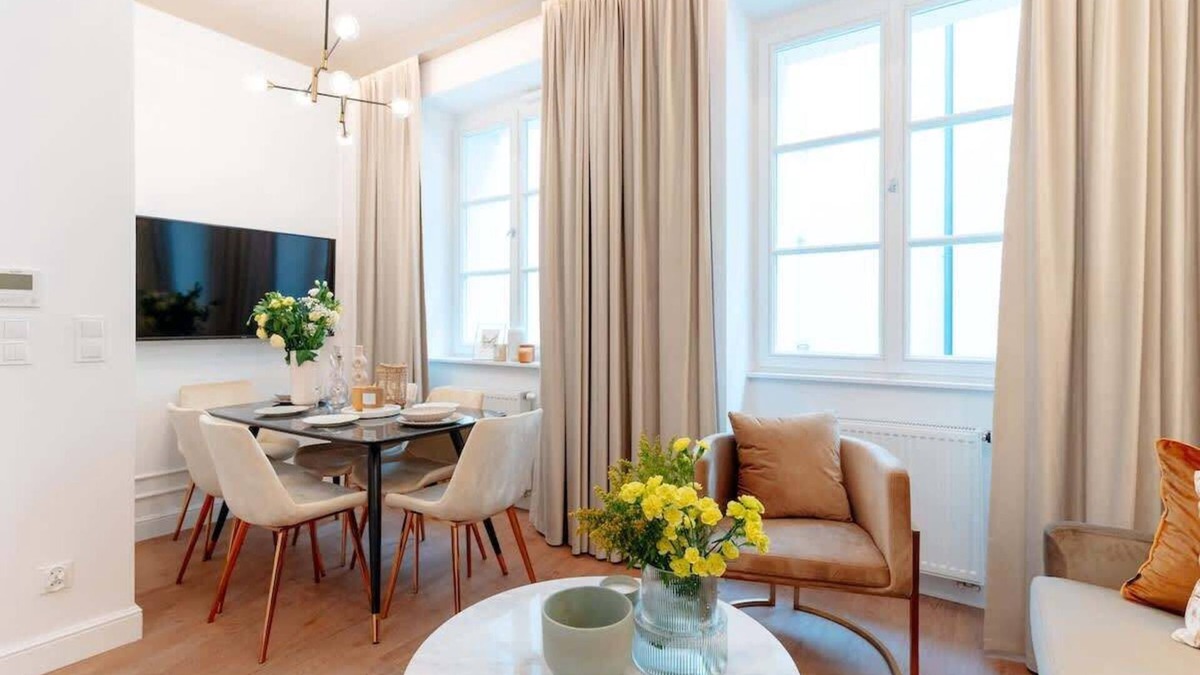 Old Town Apartment | Fall in love with the beautiful Old Town of Warsaw