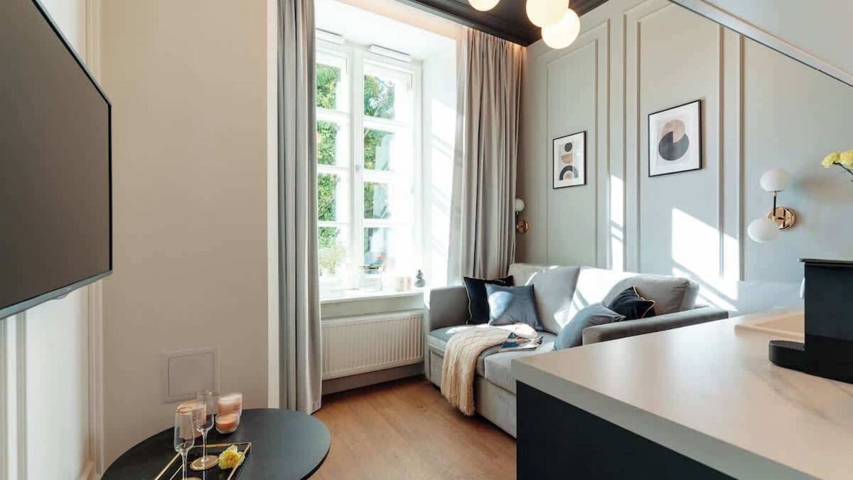 Old Town Apartment | Fall in love with the beautiful Old Town of Warsaw