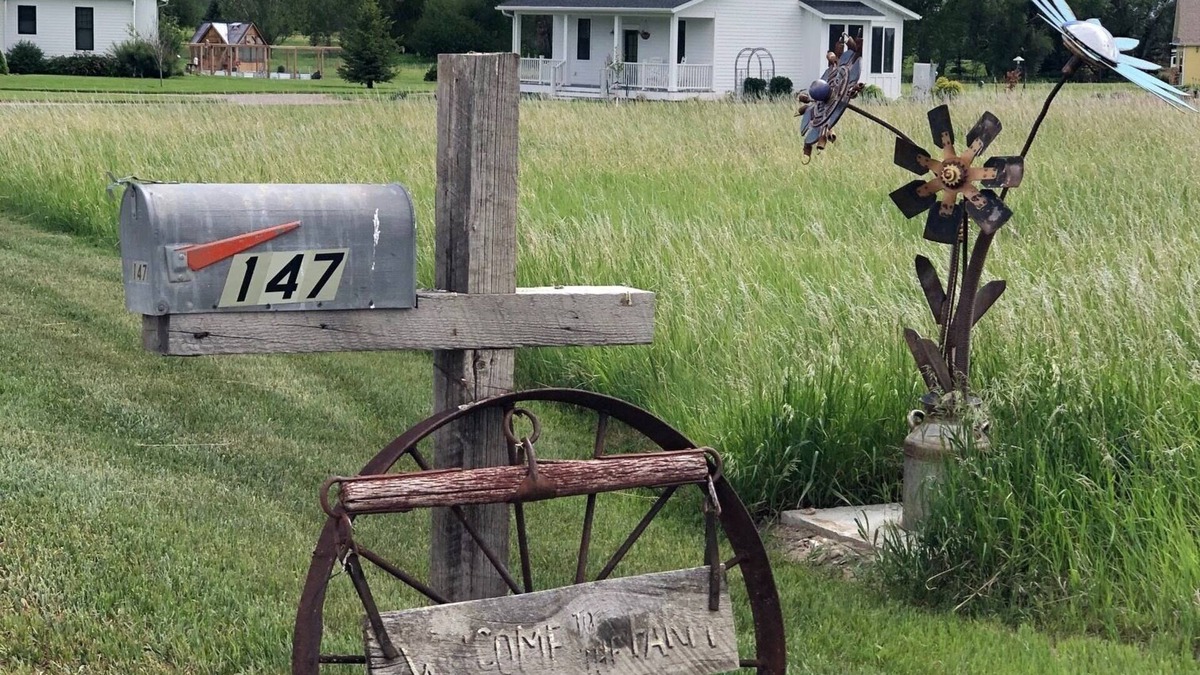 Bozeman Cottage | Fall is Coming Soon to Montana! Hurry You Don’t Wanna Miss It!