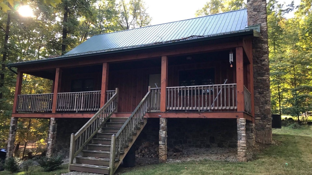 Carroll Valley Cabin | Fall is right around the corner! Plan your mountain getaway now!