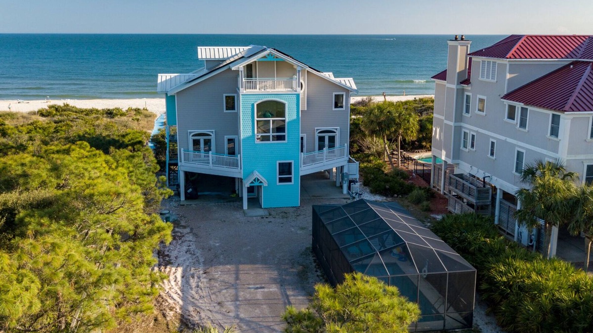 Plantation House | FALL SAVINGS! Private Pool, Elevator, Sleeps 20, Bob Sikes Cut!