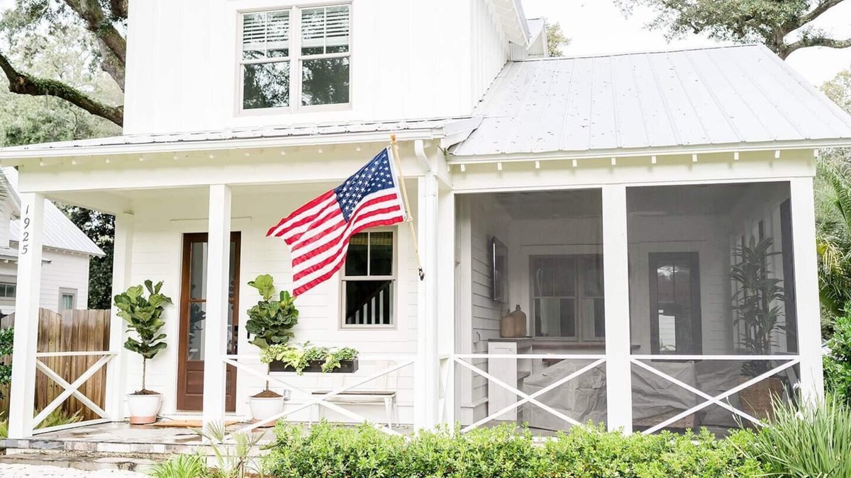 Saint Simons Heights House | Fall special | Family home with bikes | Sleeps 9