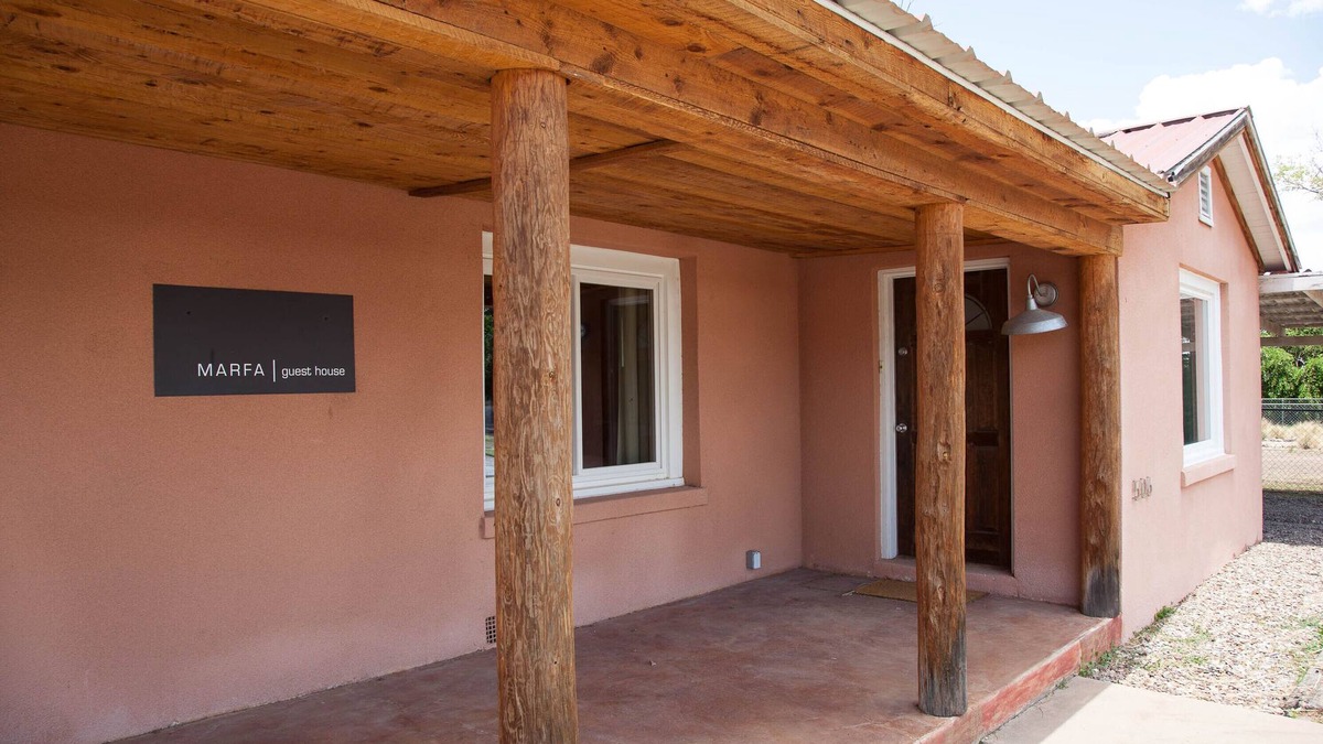 Marfa House | Fall Special - Marfa's Best-Chic & Comfortable 4 Bedroom Guest House-Marfa6o8