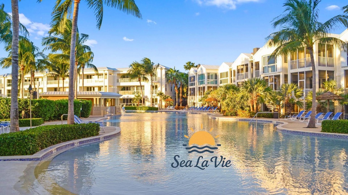 Rock Harbor House | Fall Specials & Spring Openings- 4BR Key Largo Retreat in Mariners Club!