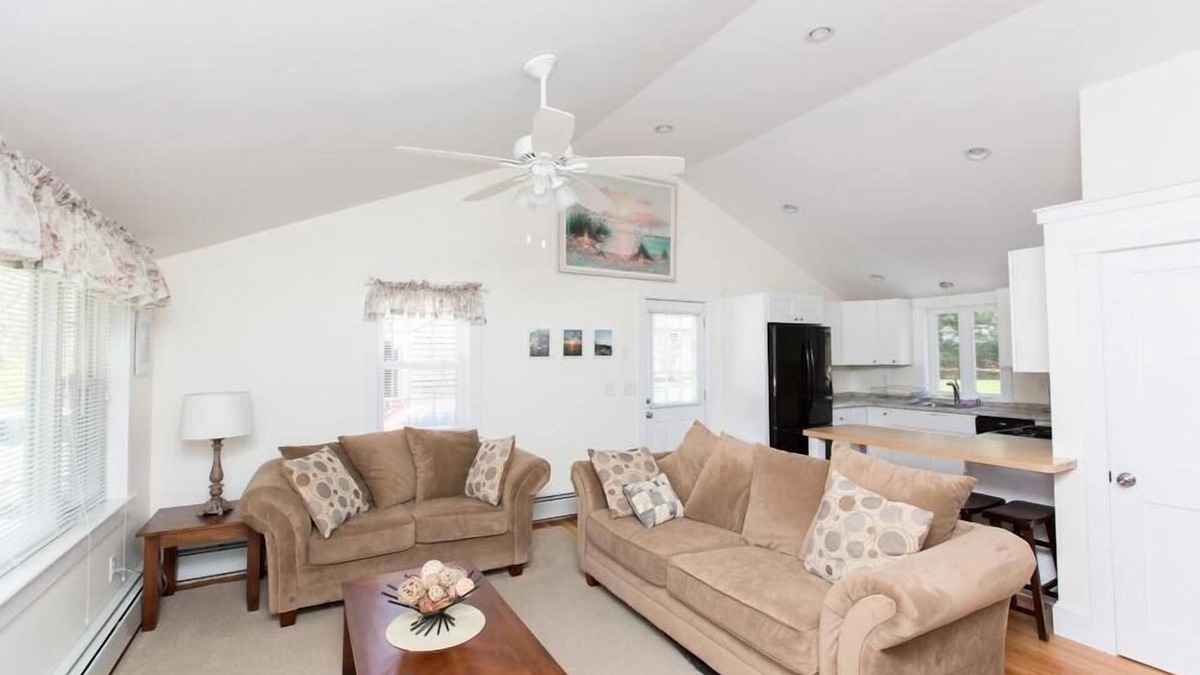 East Falmouth Cottage | Falmouth: Newly remodeled cottage near beaches and shopping
