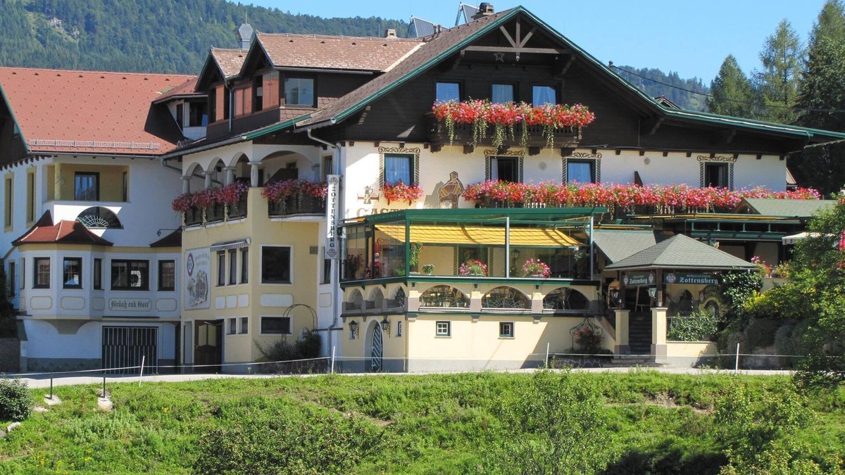 Edlbach Cabin | Familienzimmer 1 - Berggasthof Zottensberg
