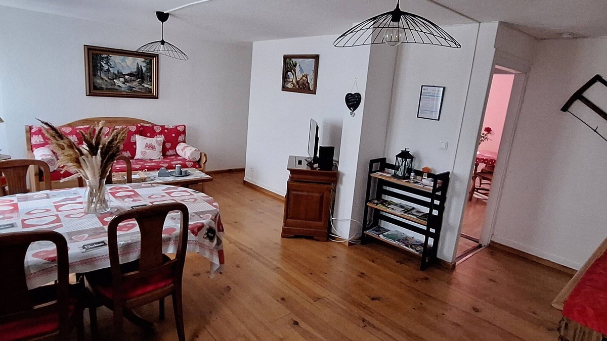 Sainte-Marie-aux-Mines Apartment | FAMILY APARTMENT WITH ALL AMENITIES WITHIN WALKING DISTANCE IN THE CITY CENTER