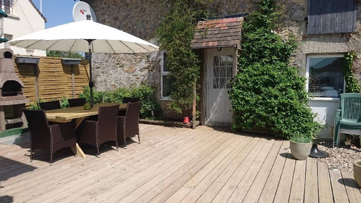 Gesnes-le-Gandelin Cottage | Family And Child Friendly Gite