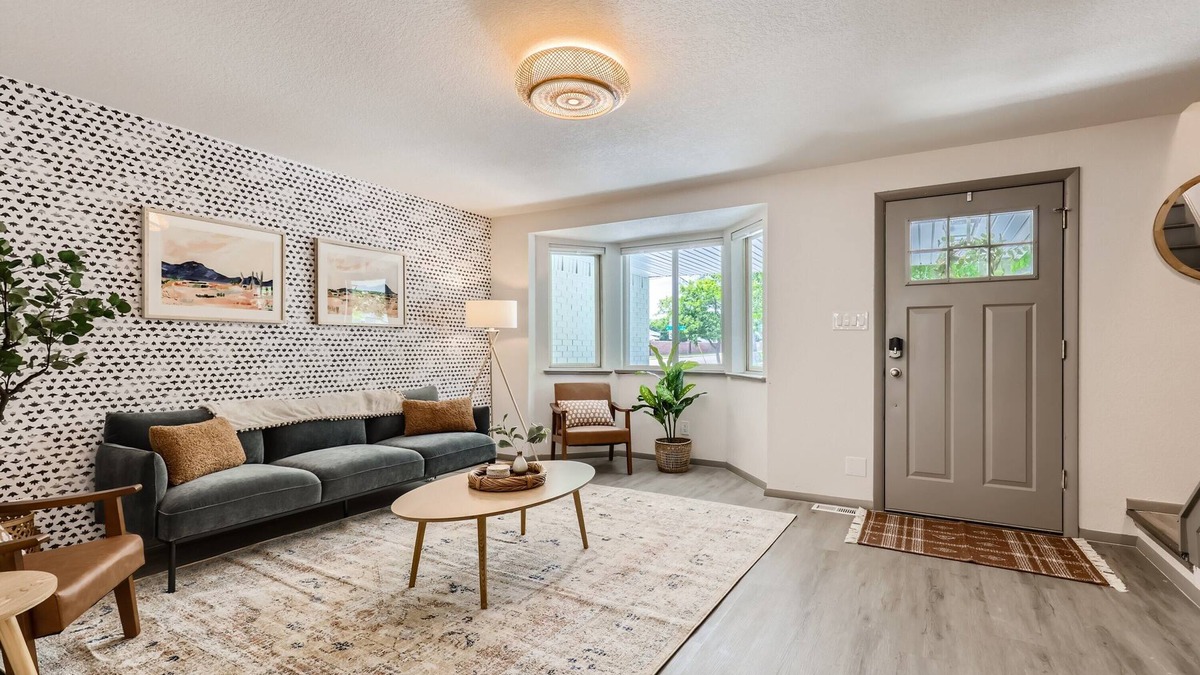 South Westminster House | Family and Dog Friendly - Game Room - Central Location Between Denver & Boulder