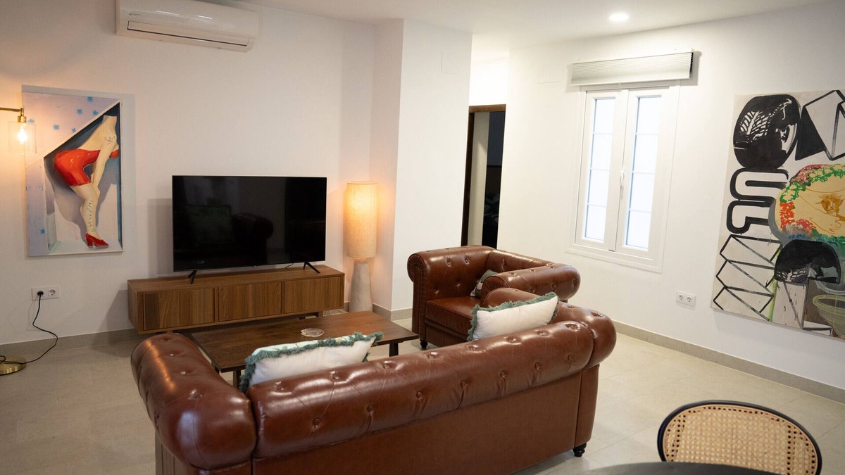 Jerez de la Frontera Old Town Apartment | Family Apartment in Jerez with Terrace and Close to Everything