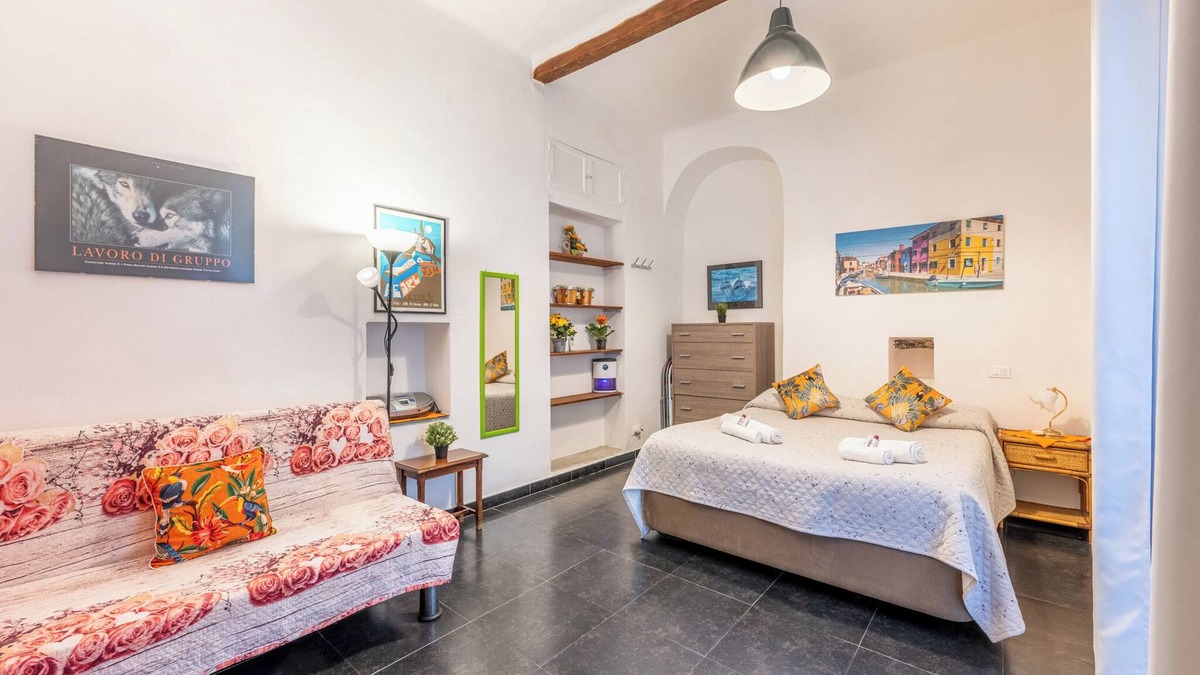 Corniglia Apartment | Family Apartment with AC, Patio and Terrace