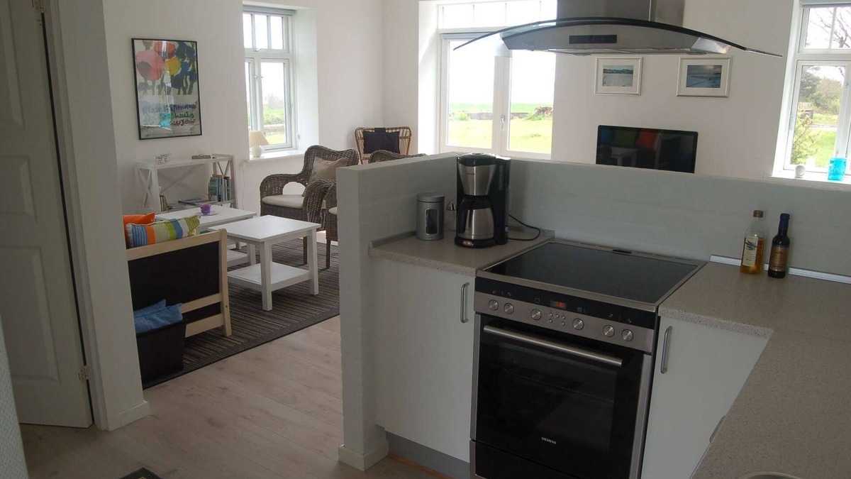 Grasten Apartment | Family Apartment with Sea View