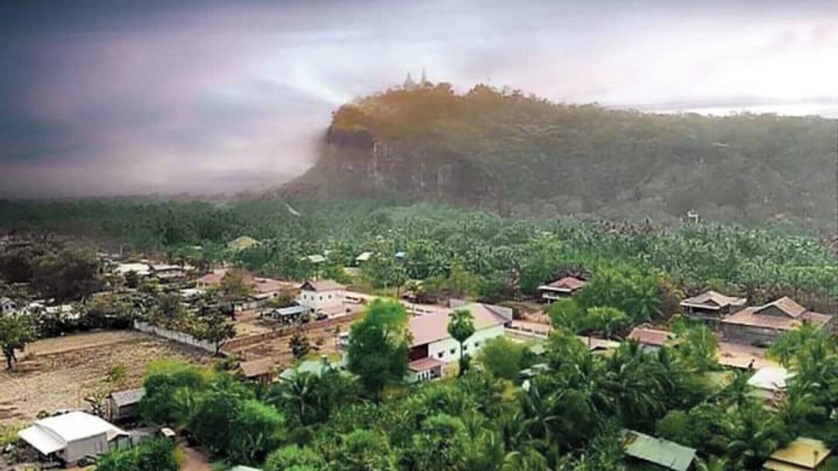 Banan House | Family Batcave Homestay