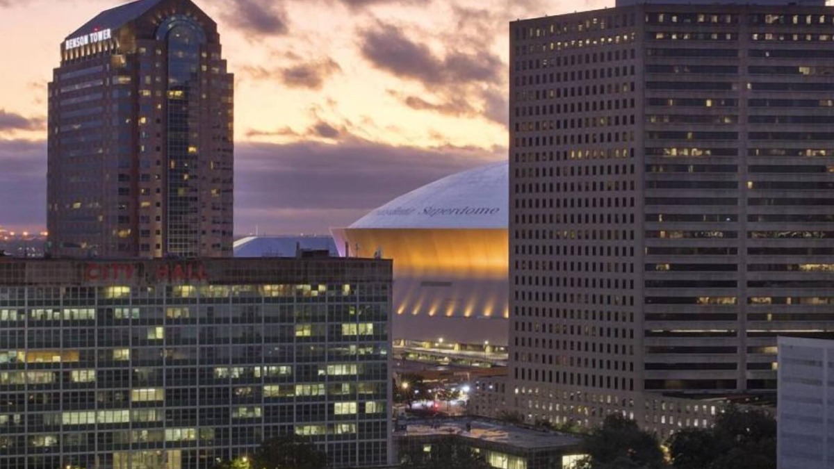 Central Business District Resort | Family Break! Great Downtown Base near Lafayette Square & Louis Armstrong Park