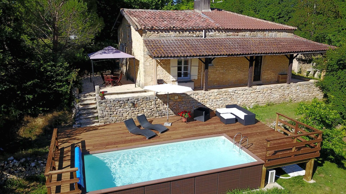 Saint-Front-sur-Lemance Cottage | Family cottage with private pool, sleeps 5 in Lot Et Garonne, Aquitaine