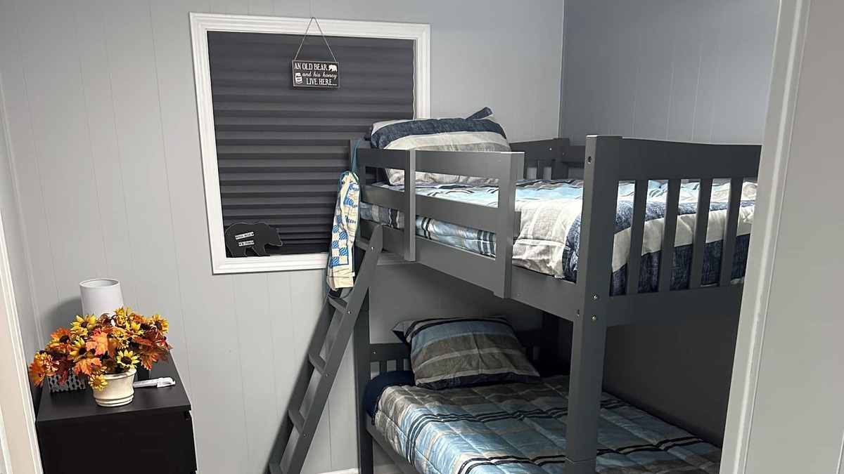 Pipestem Cabin | Family Cabin with Bunk Beds and Washer/Dryer across from Pipestem State Park