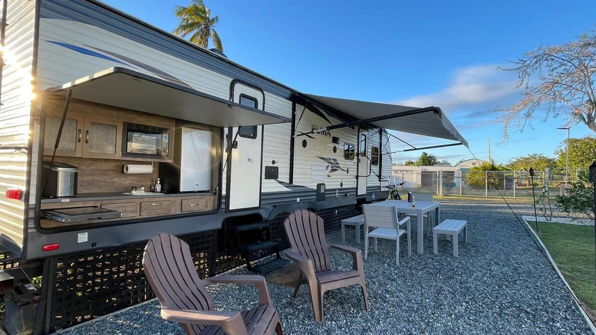 Jobos House | Family Camper in Isabela, 5 minutes from Jobos beach