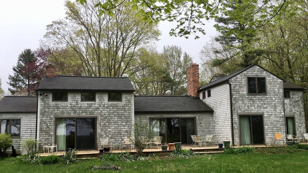 Holland House | Family Compound on Lake Michigan's Sandy Beaches