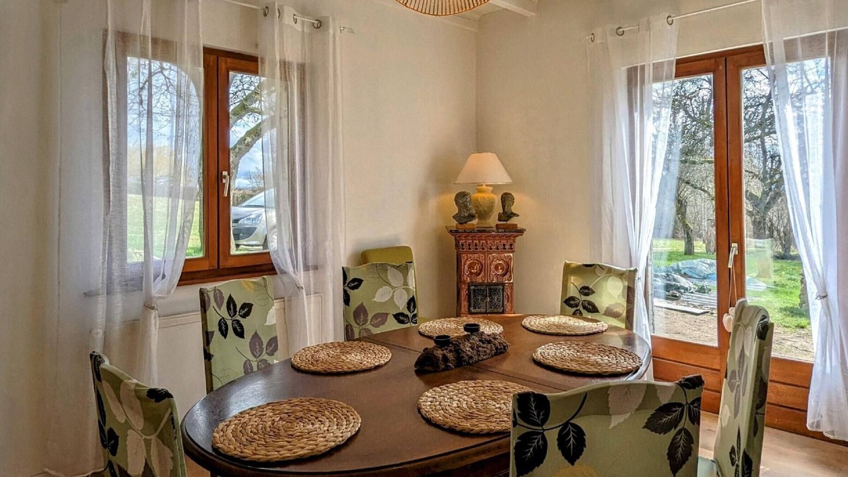 Hericourt Cottage | Family cottage with garden and parking in Héricourt, near Belfort