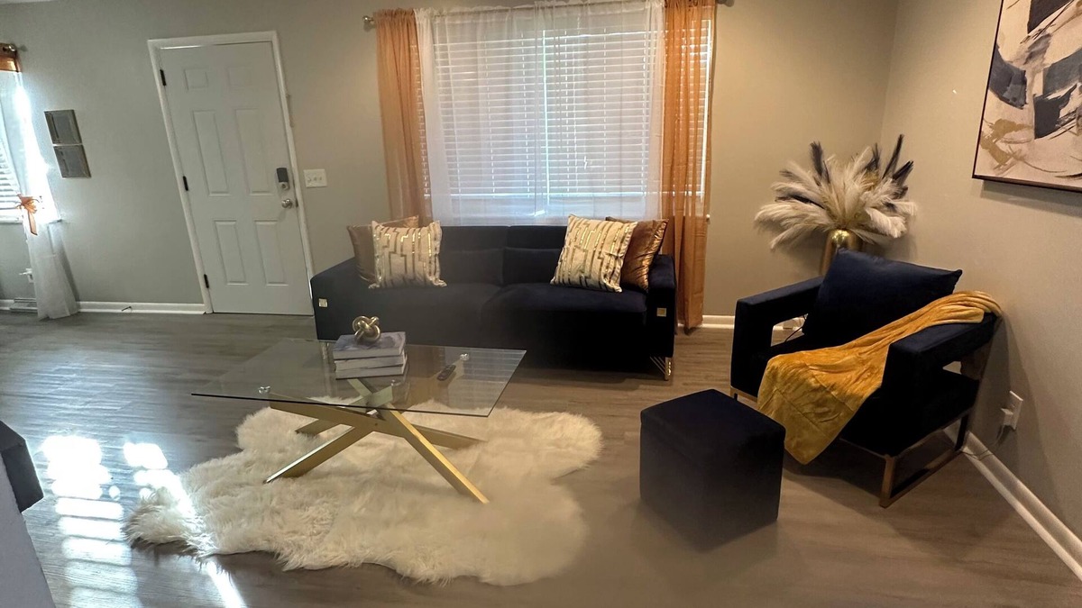 Woodlawn House | Family entertainment home centrally located close to downtown and Kings island