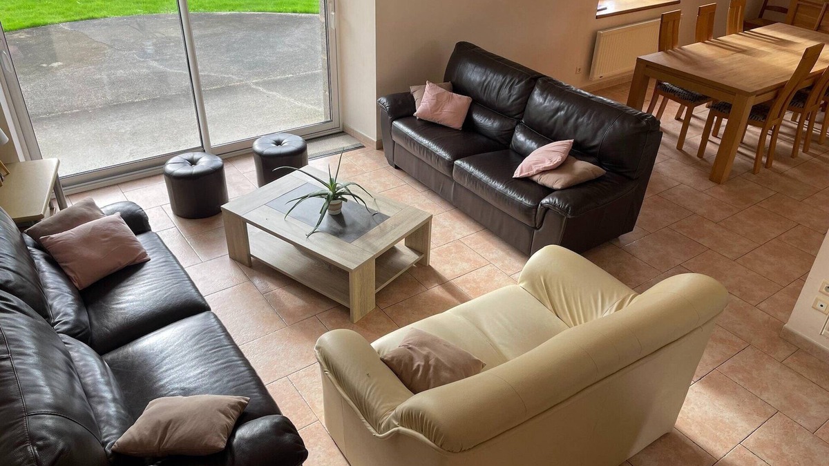 Isigny-le-Buat Cottage | Family Escape with Terrace