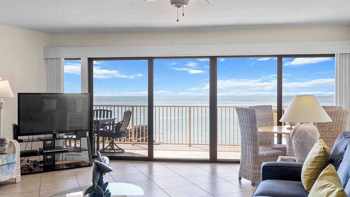 Key Colony Beach Condo | Family friendly 2bedroom+bunkroom/2.5bath oceanfront condo