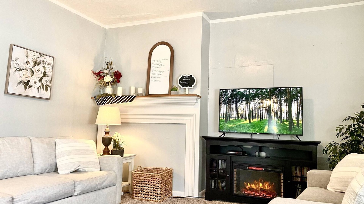 Gordonville House | Family-friendly, 1 mile from Intercourse Village and Kitchen Kettle PA