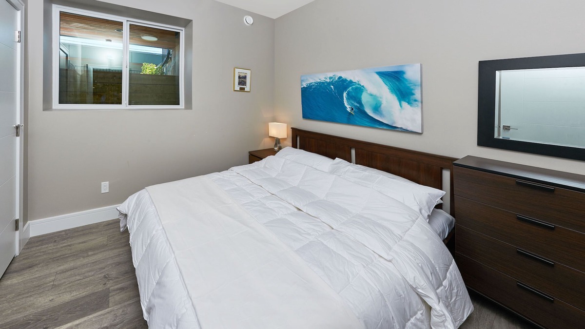 Burnaby Apartment | Family Friendly 2 Bed Rooms Basement Suite- The Chateau - ST No. 00177094